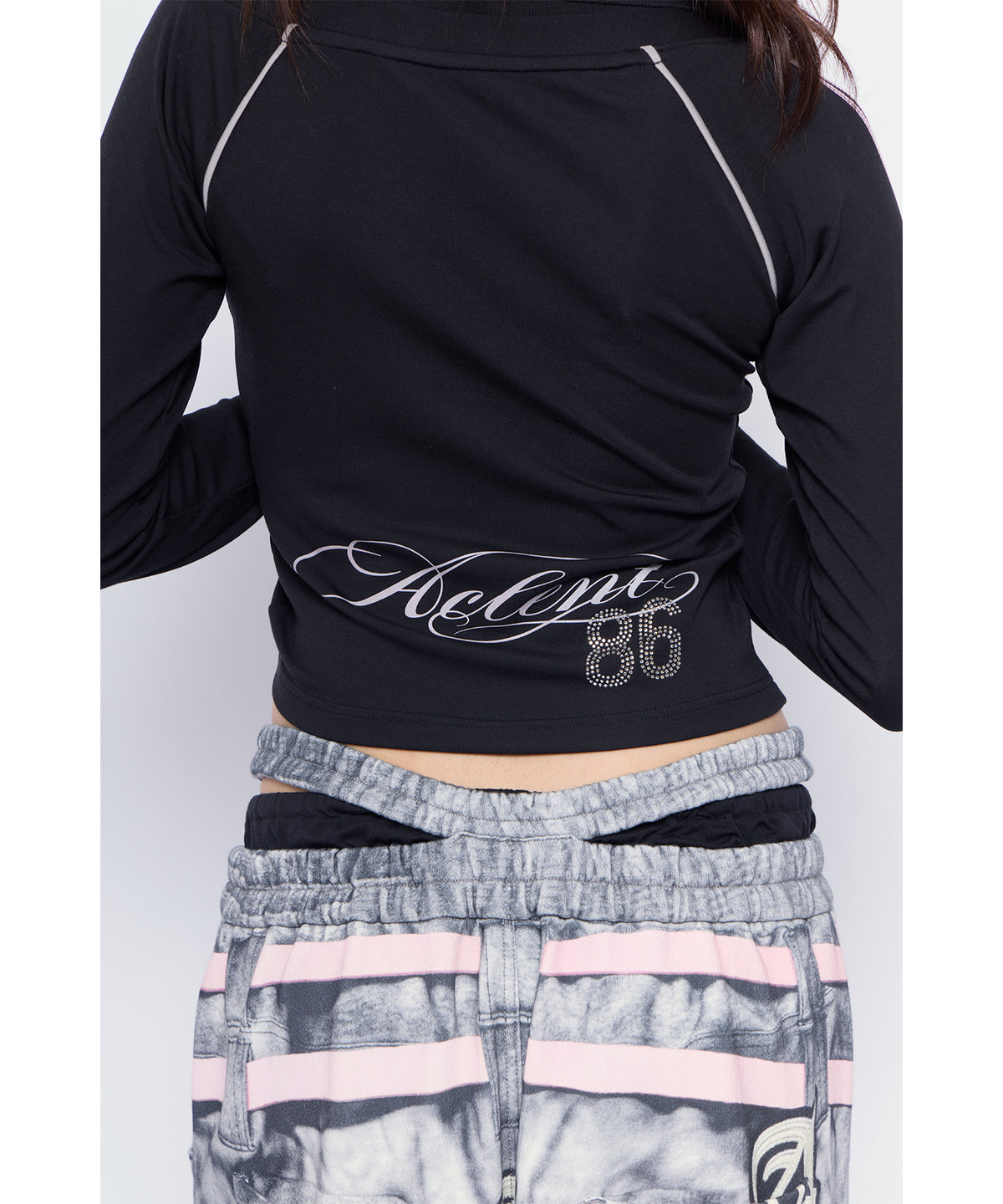 MODEL:170cm/COLOR:BLK/SIZE:F