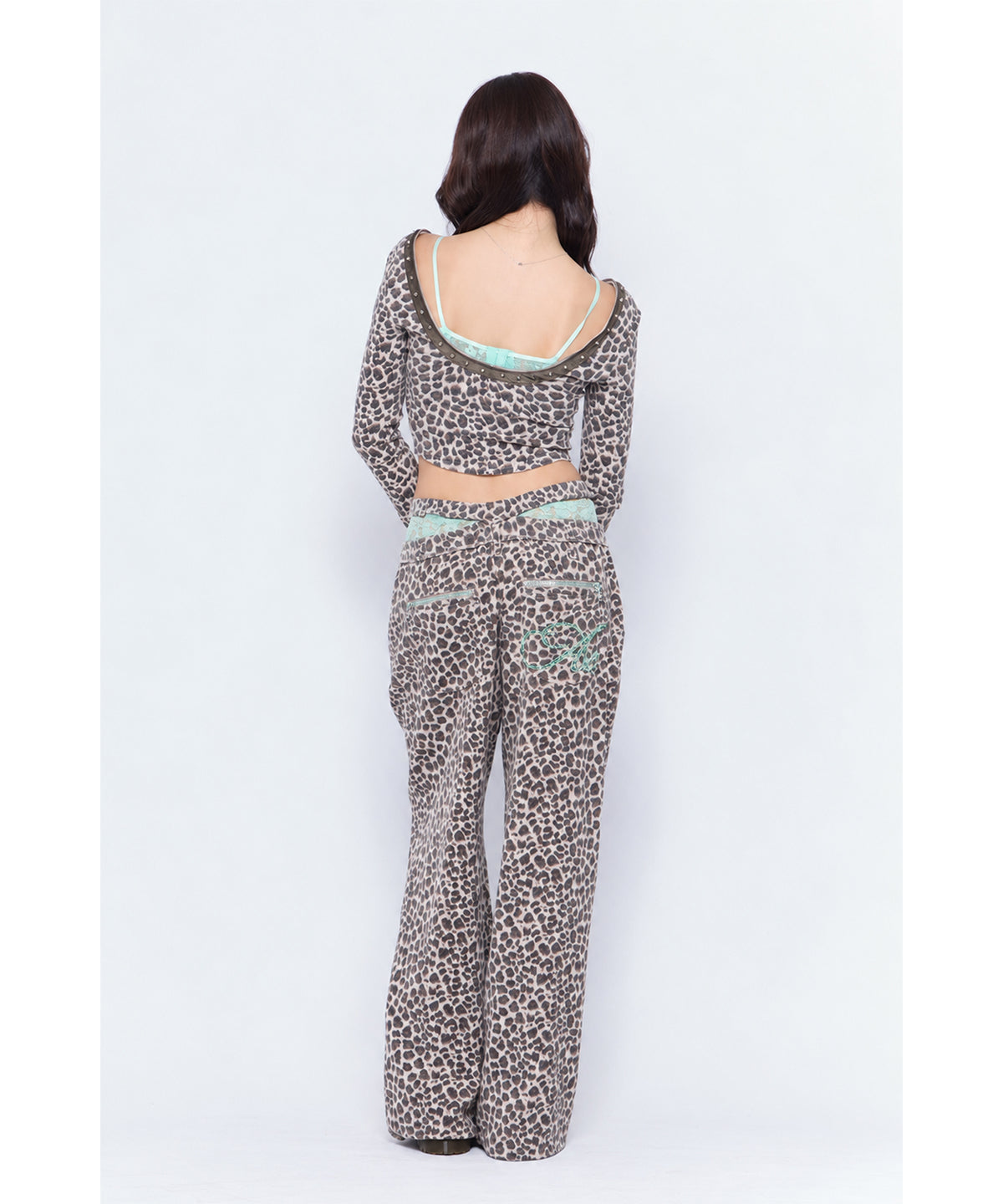 MODEL:170cm/COLOR:BRN/SIZE:F