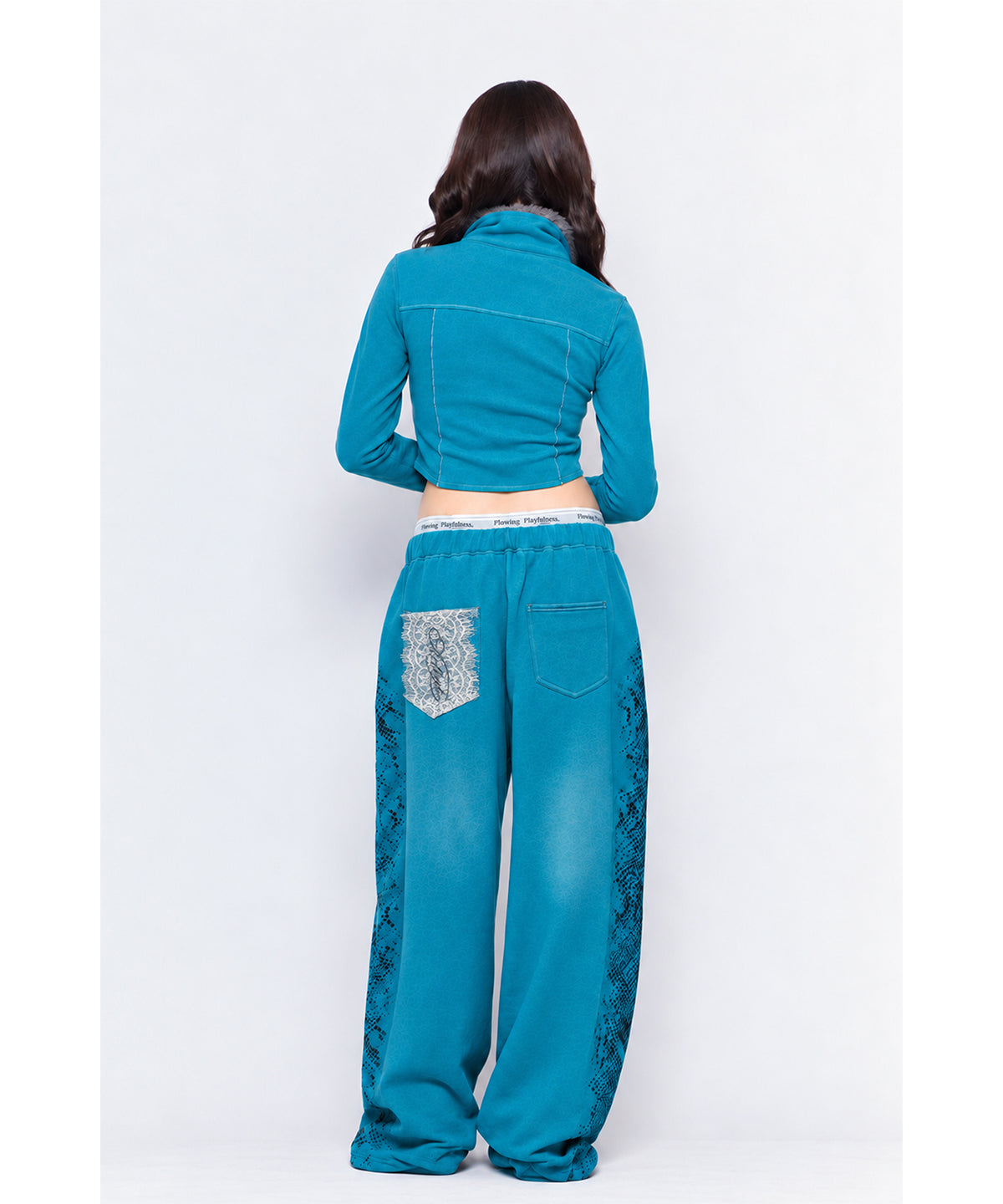 MODEL:170cm/COLOR:BLU/SIZE:F