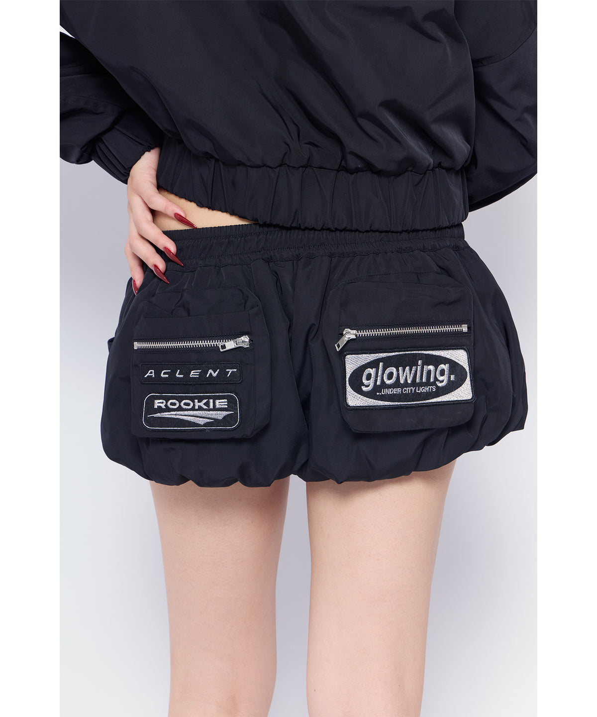 MODEL:170cm/COLOR:BLK/SIZE:F
