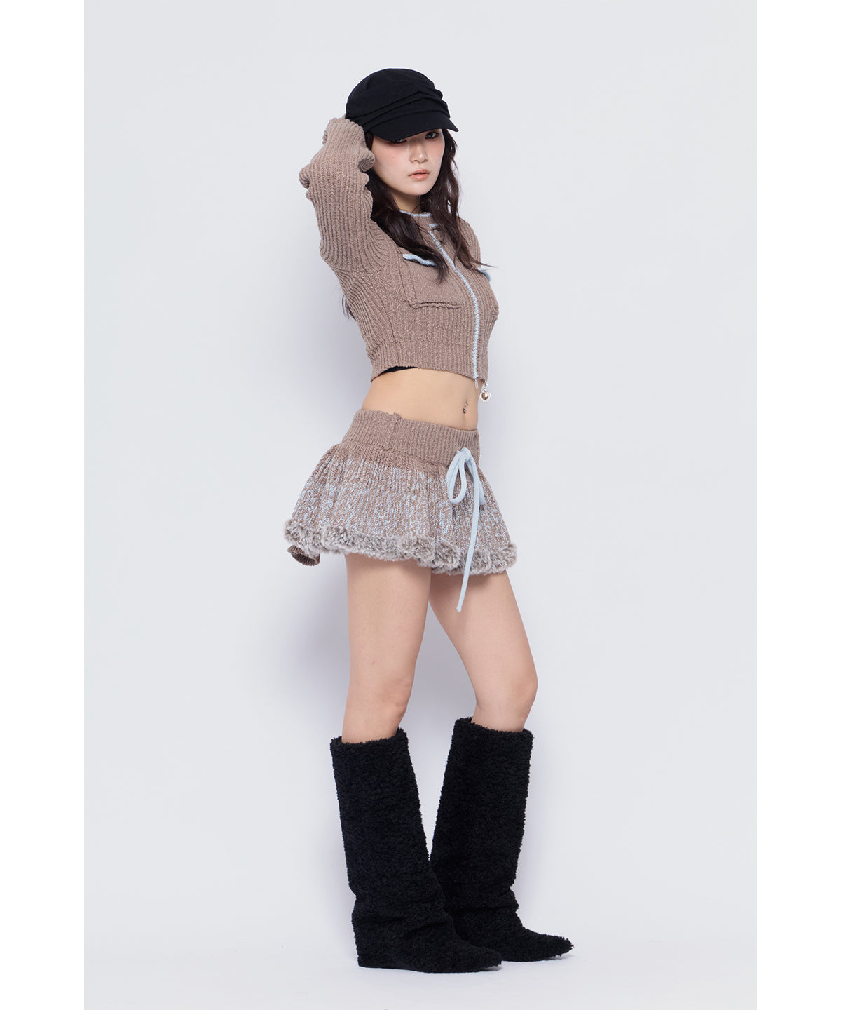 MODEL:170cm/COLOR:BRN/SIZE:F
