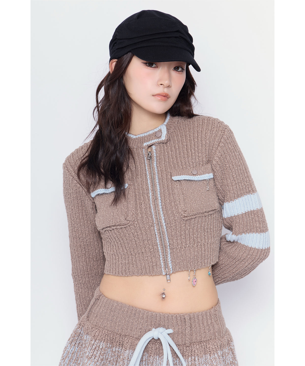 MODEL:170cm/COLOR:BRN/SIZE:F