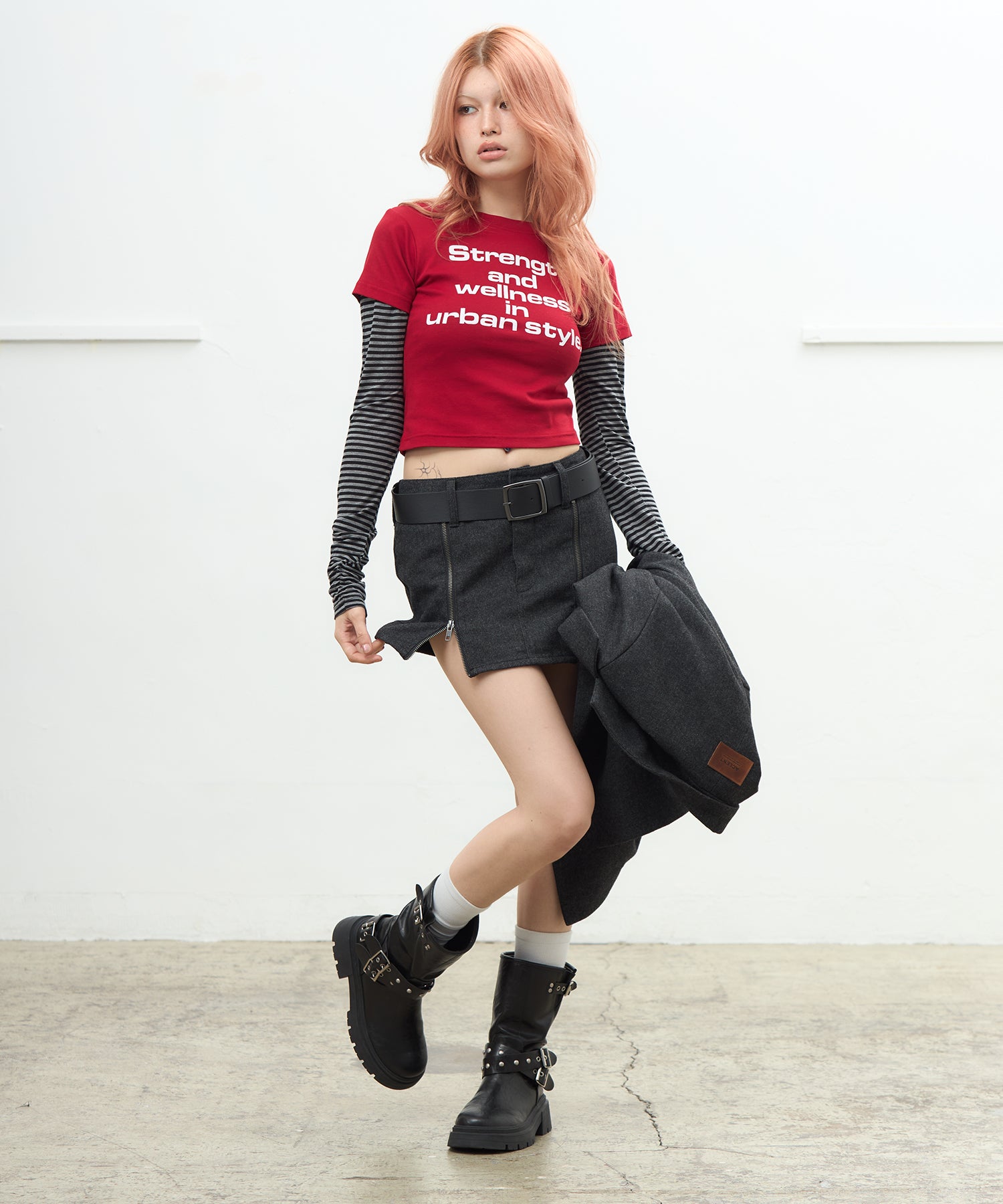 MODEL:170cm/COLOR:RED/SIZE:F