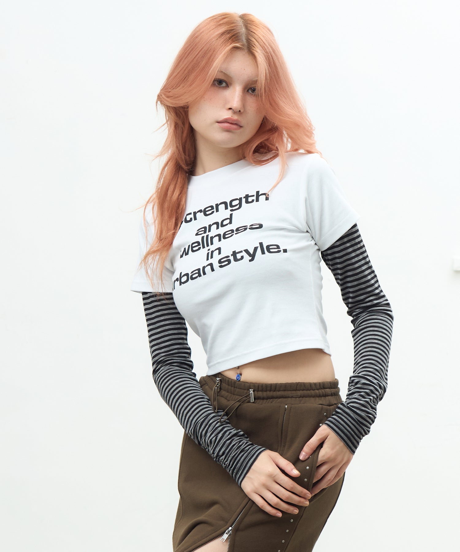 MODEL:170cm/COLOR:WHITE/SIZE:F