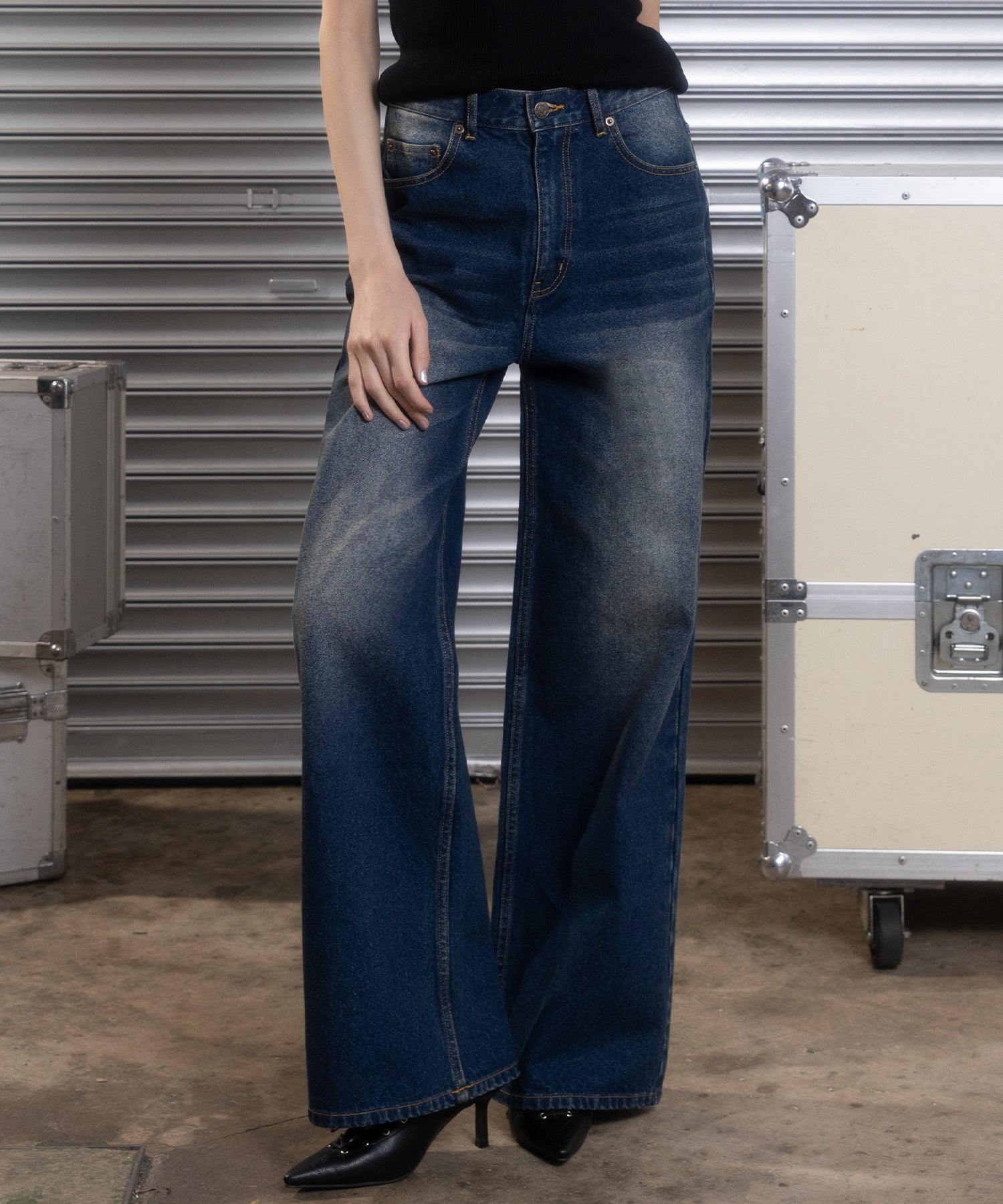 MODEL:172cm/COLOR:BLUE/SIZE:モデルサイズ着用［股下79cm］