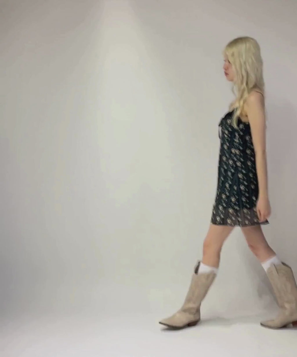 MODEL:170cm/COLOR:BLACK/SIZE:F