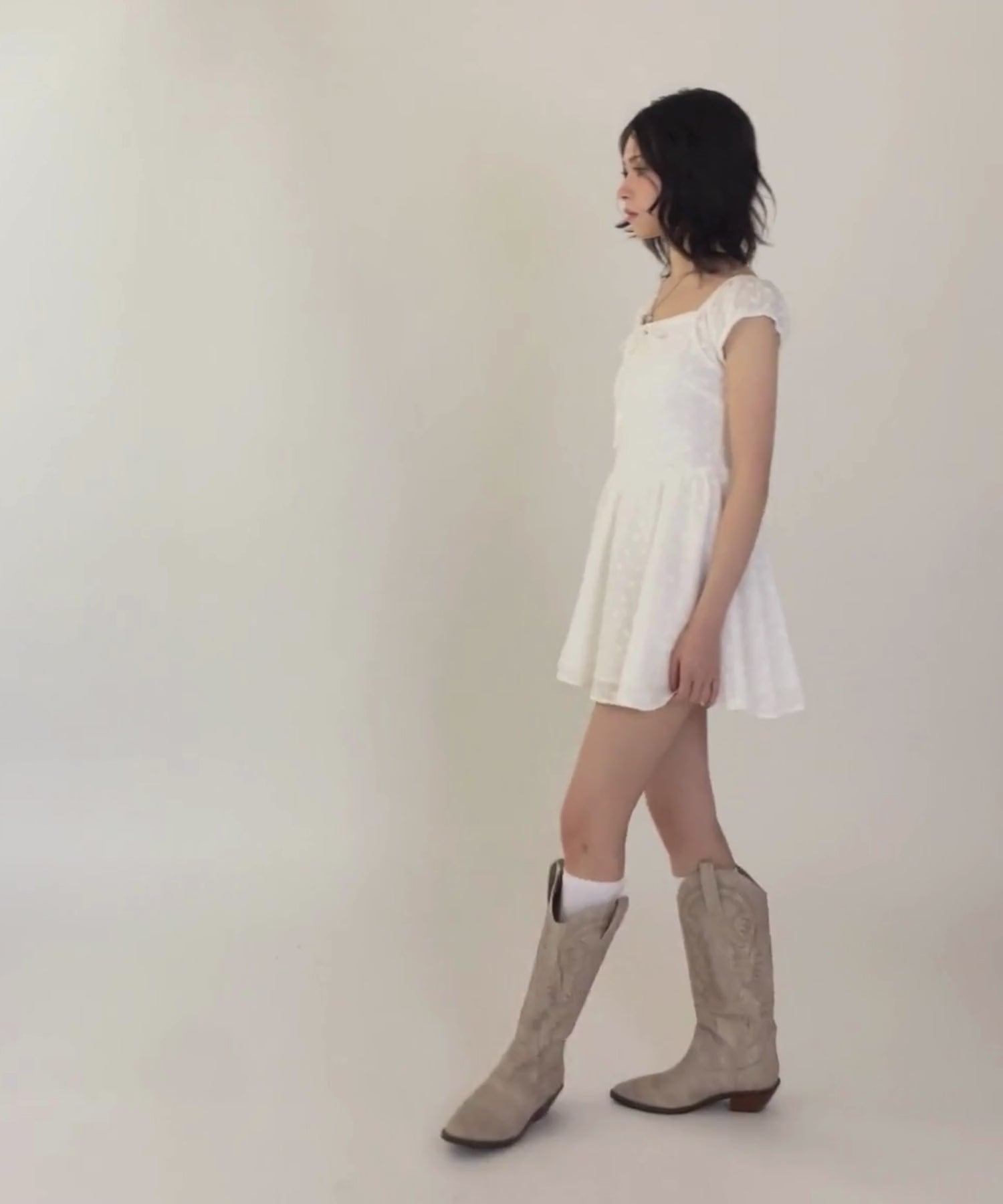 MODEL:163cm/COLOR:WHITE/SIZE:S