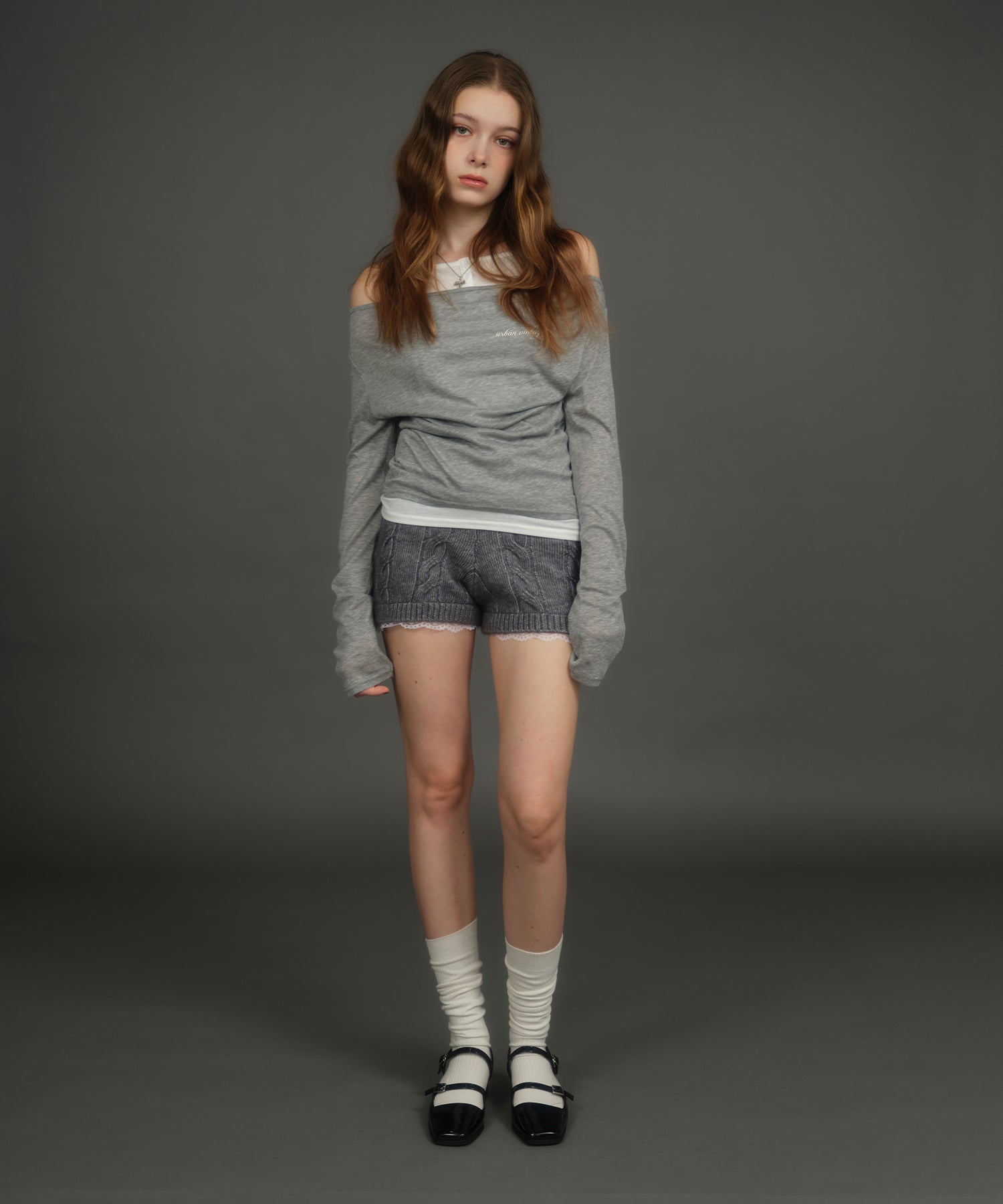 Lace layered cable knit short pants